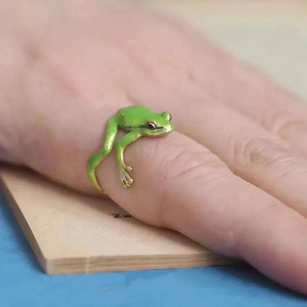 Exquisite Green Enamel Frog Open Ring - QİVA™